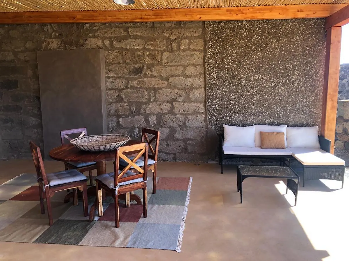 Villa Dammuso Rekhale con vista mare Scauri   Scauri (Sicily)
